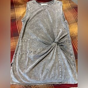Gray Sleeveless Knotted Tunic Top